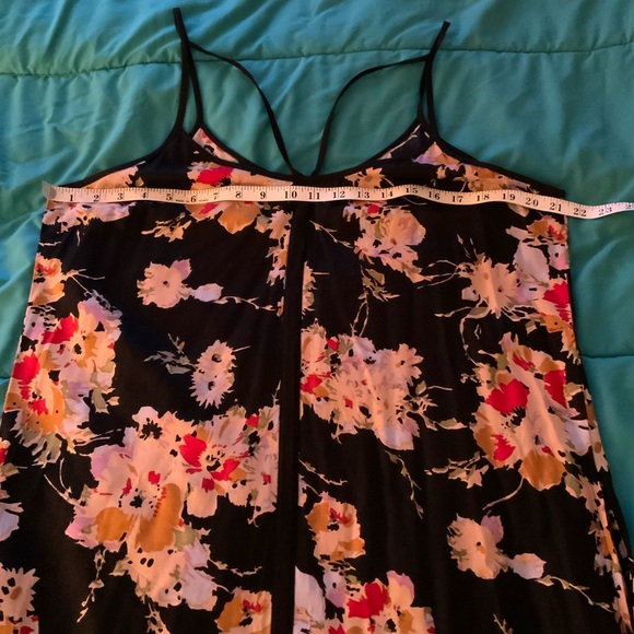 Missy Dress - Picture 4 of 6